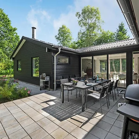 Beautiful In With Sauna 度假居 Fårvang